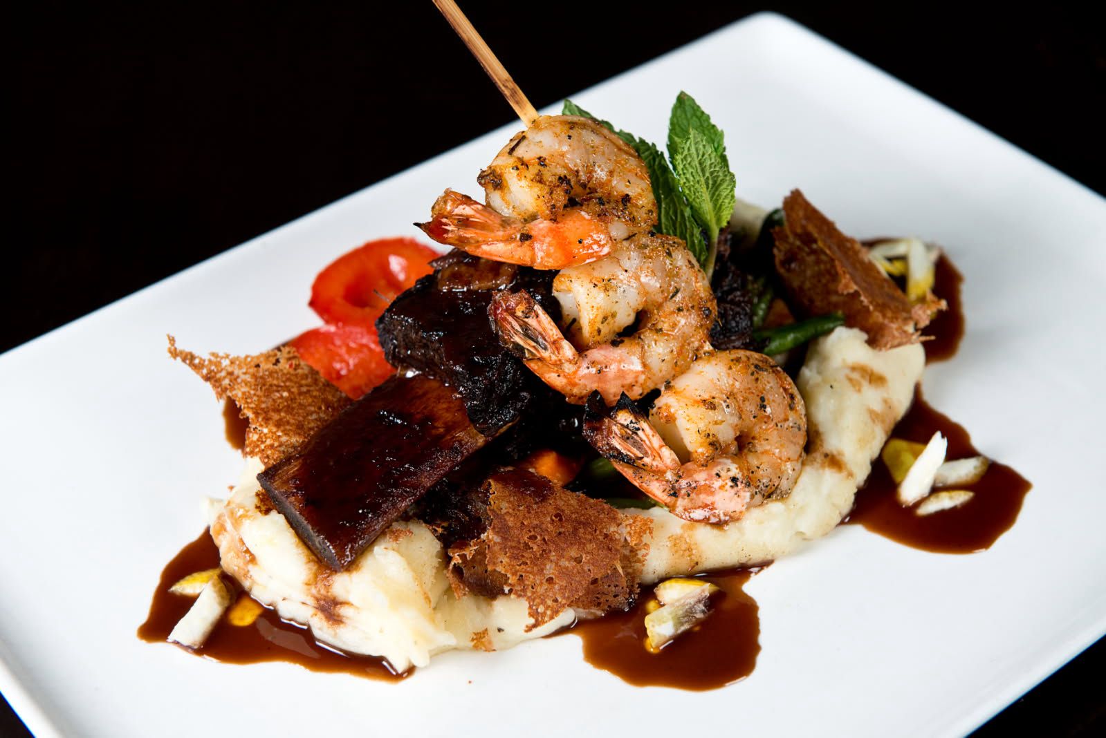 Fratelli's Pasta Grill dining atmosphere